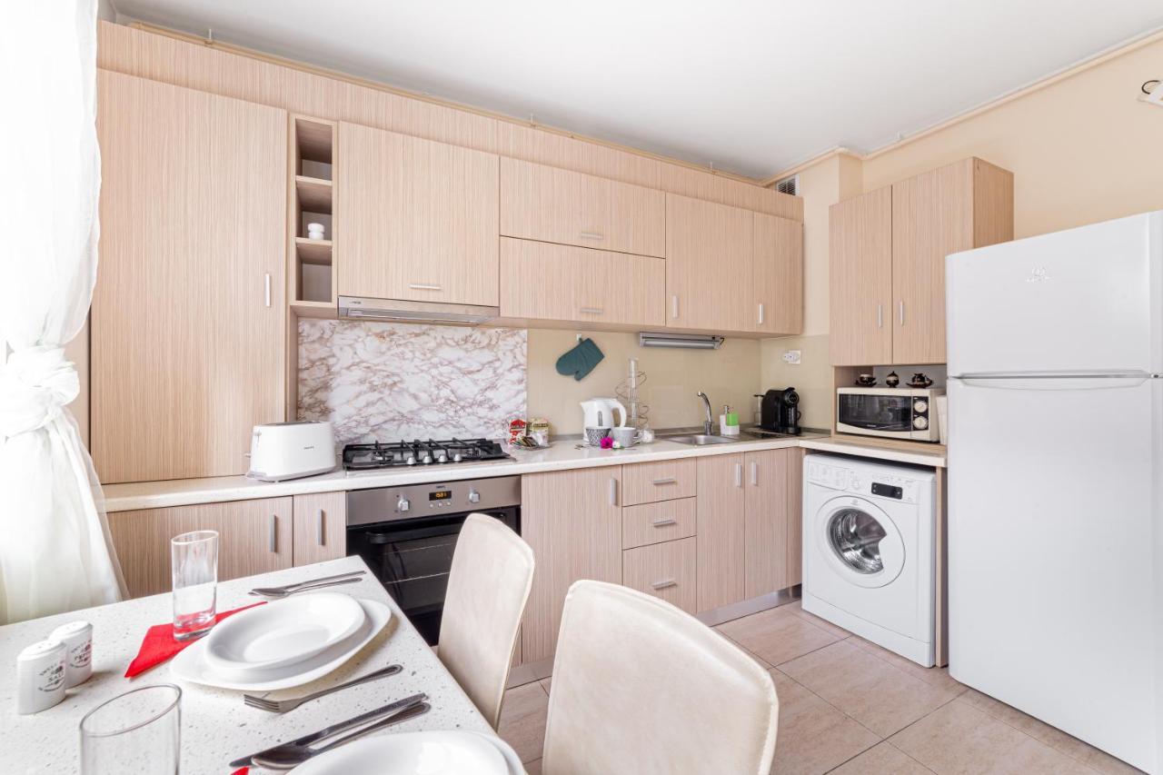 Ari Blue Apartment Ared In Kaufland Complex Arad Buitenkant foto