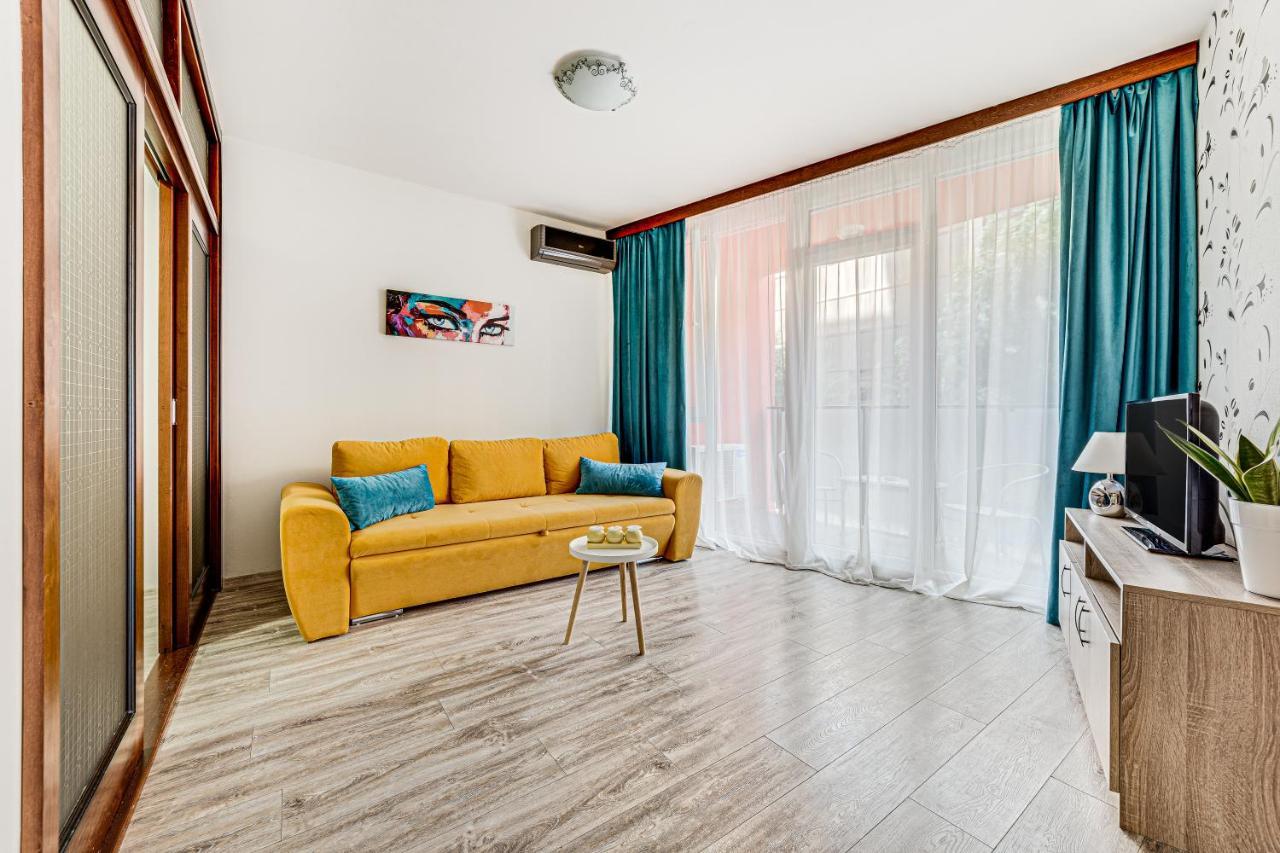 Ari Blue Apartment Ared In Kaufland Complex Arad Buitenkant foto